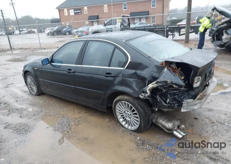 2003 BMW 330Xi z USA, uszkodzony, nr VIN WBAEW534X3PG23752